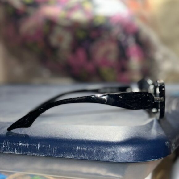 Retro Small Oval Sunglasses - Picture 5 of 10